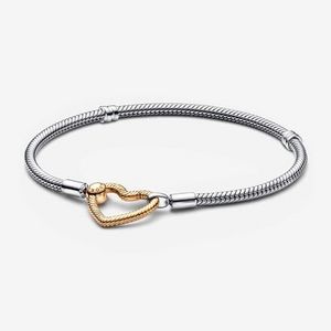 Pandora Moments Herzverschluss Schlangen-Gliederarmband für 69€ in Pandora