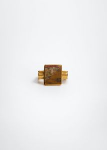 Ring mit viereckigem Design für 12,99€ in Mango