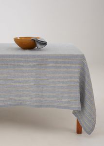 Gestreifte Tischdecke aus 100 % Leinen 150 x 150 cm für 39,99€ in Mango