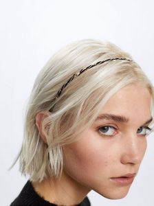 Dünnes Stirnband  Dünnes Stirnband für 7,99€ in Parfois