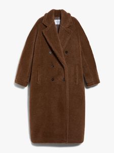 Langer Mantel aus Teddy für 3009€ in MaxMara