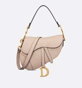 Saddle Bag with Strap für 3600€ in Dior